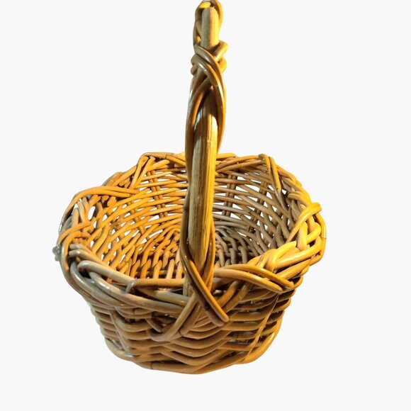 Wicker Rattan Oval Basket Handwoven Natural Sturdy Handle Farmhouse Cottage - Picture 5 of 7